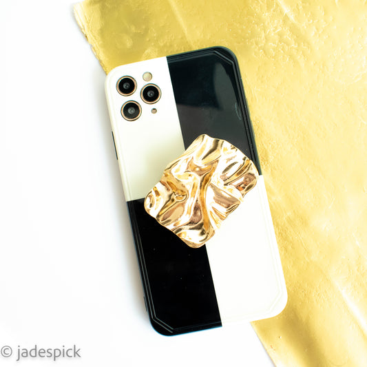 Matching Protective White and Black iPhone and Airpod set